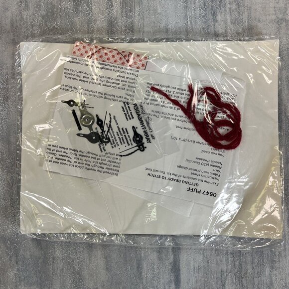 The Creative Circle Stitchery Kit #0547 Puff Needlepoint Needle Point 1985 - Picture 6 of 6